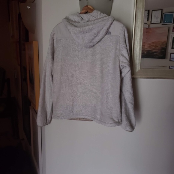 North face light gray jacket! - Picture 4 of 6